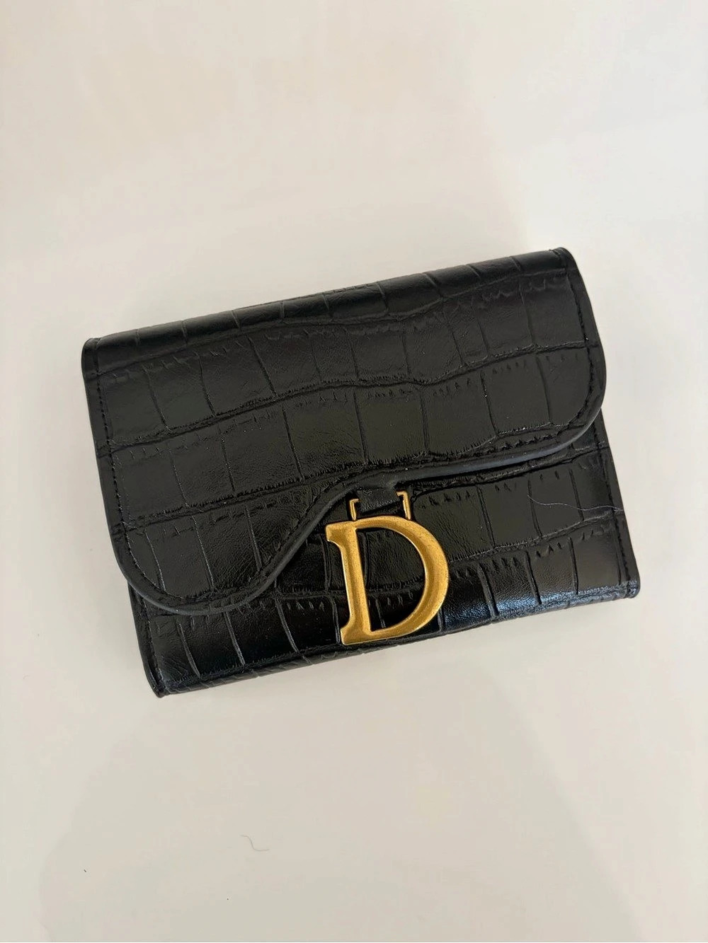 D Crocodile-Embossed Wallet in Black gold D logo